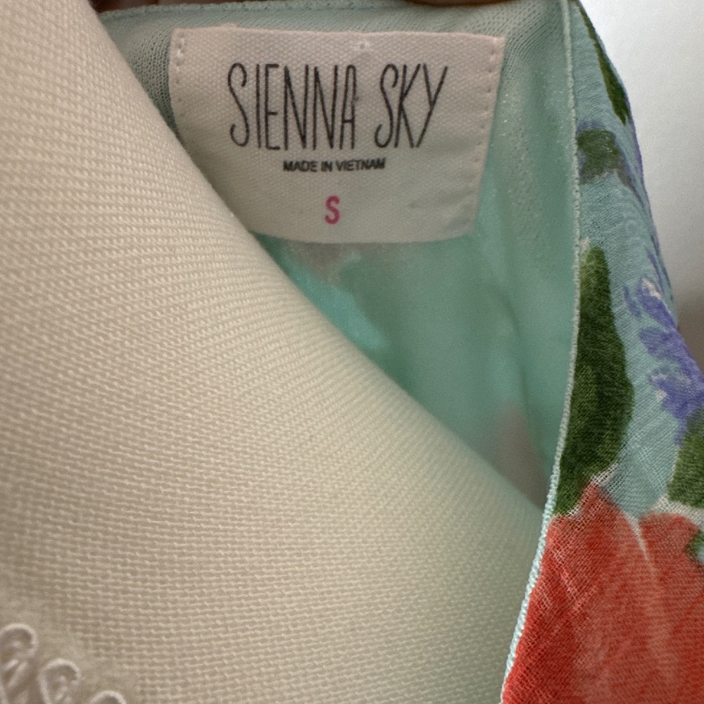 Sienna Sky Floral Dress - Picture 7 of 7
